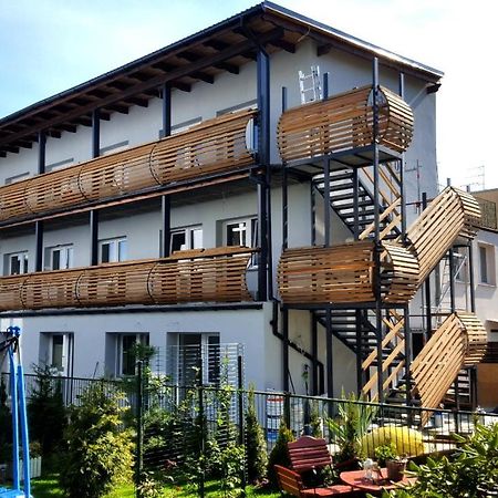 Roza Wiatrow Dom Wypoczynkowy Колобжег Екстериор снимка